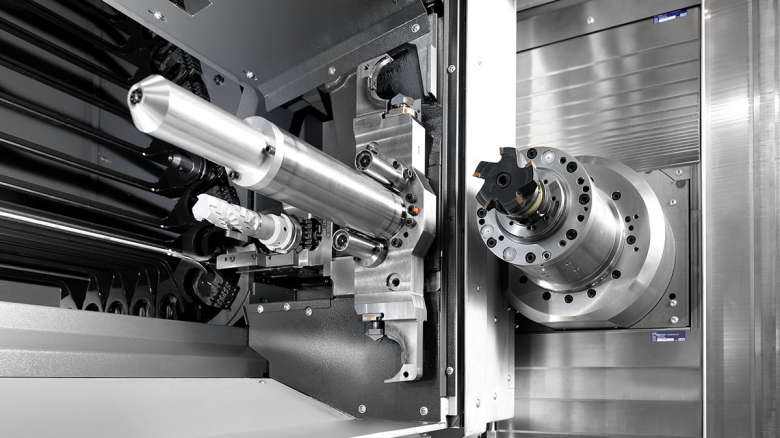 Ang pagkakaiba sa pagitan ng tatlong axes, apat na axes at limang axes ng CNC machining center.